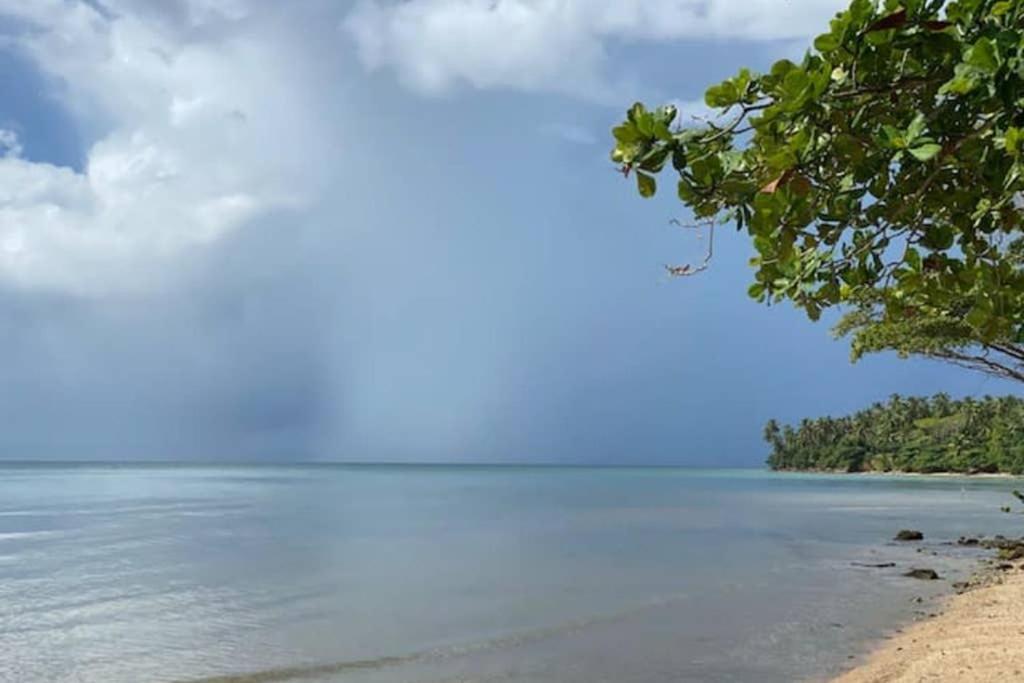 Villa Frente Al Mar - Primera Linea De Playa Los Robalos Kültér fotó